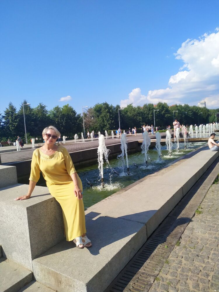  45318407  Irina, 64 ,    -