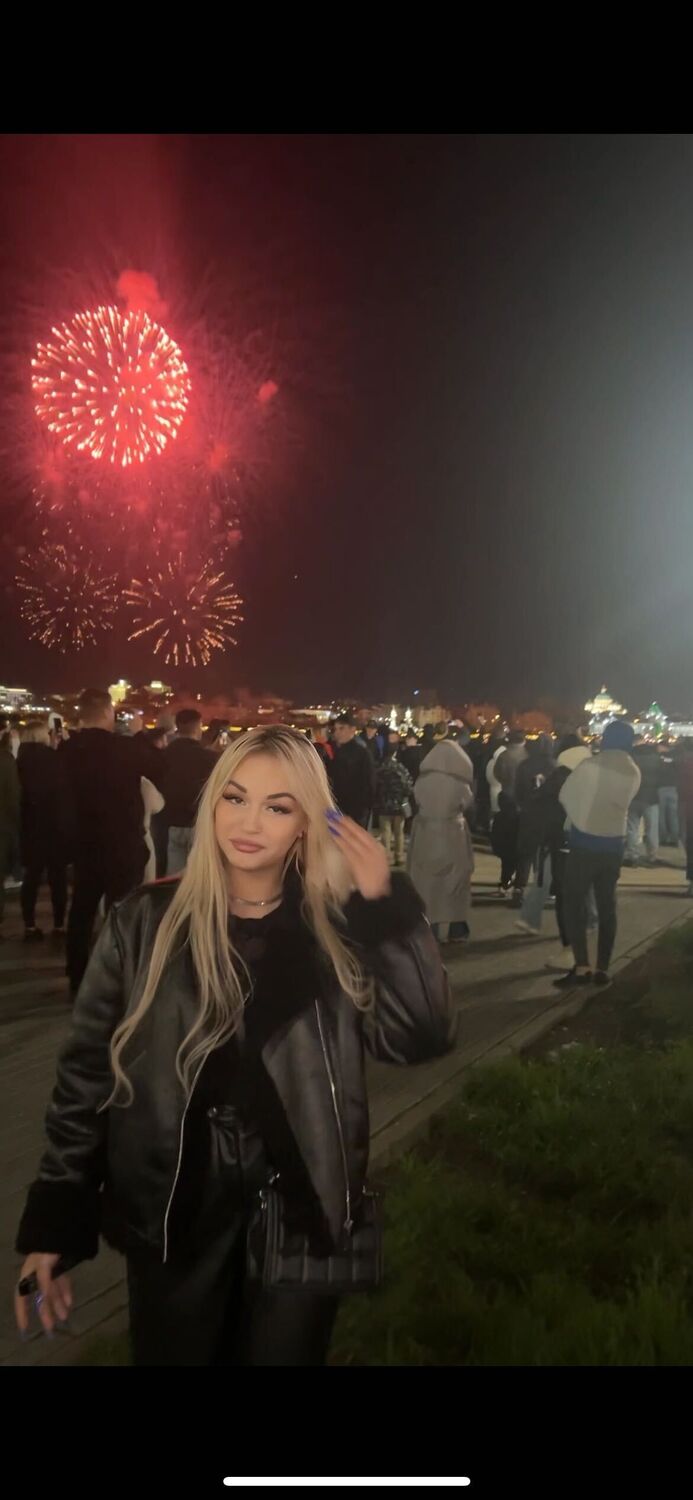  34701087  Alinaxxsi, 20 ,    