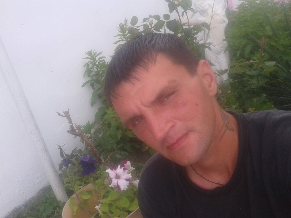  ,   Denis, 39 ,   ,   , c 