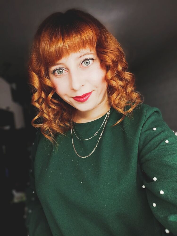  49667107  Viktoria, 33 ,    