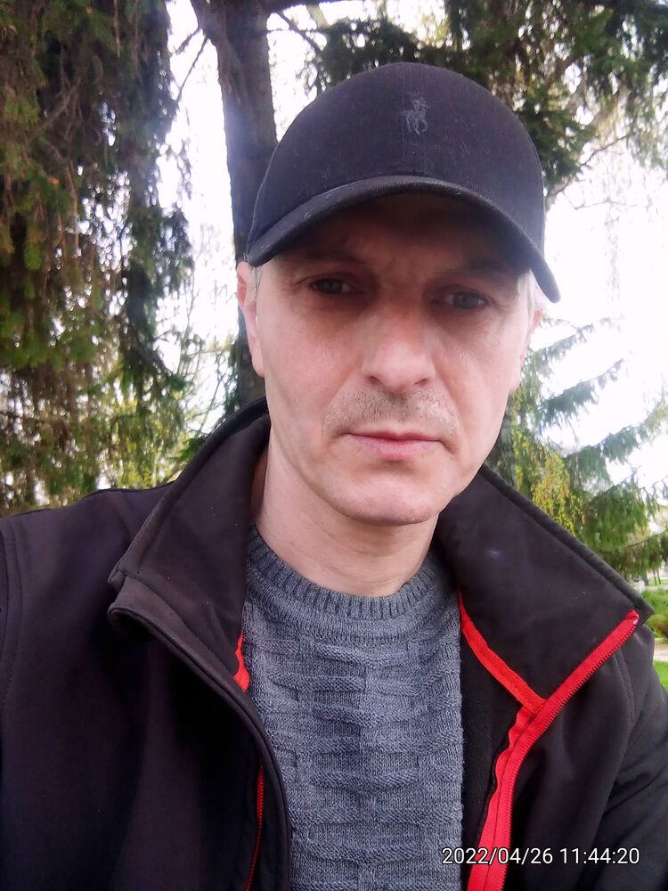  ,   Andrej, 47 ,   ,   , c , 