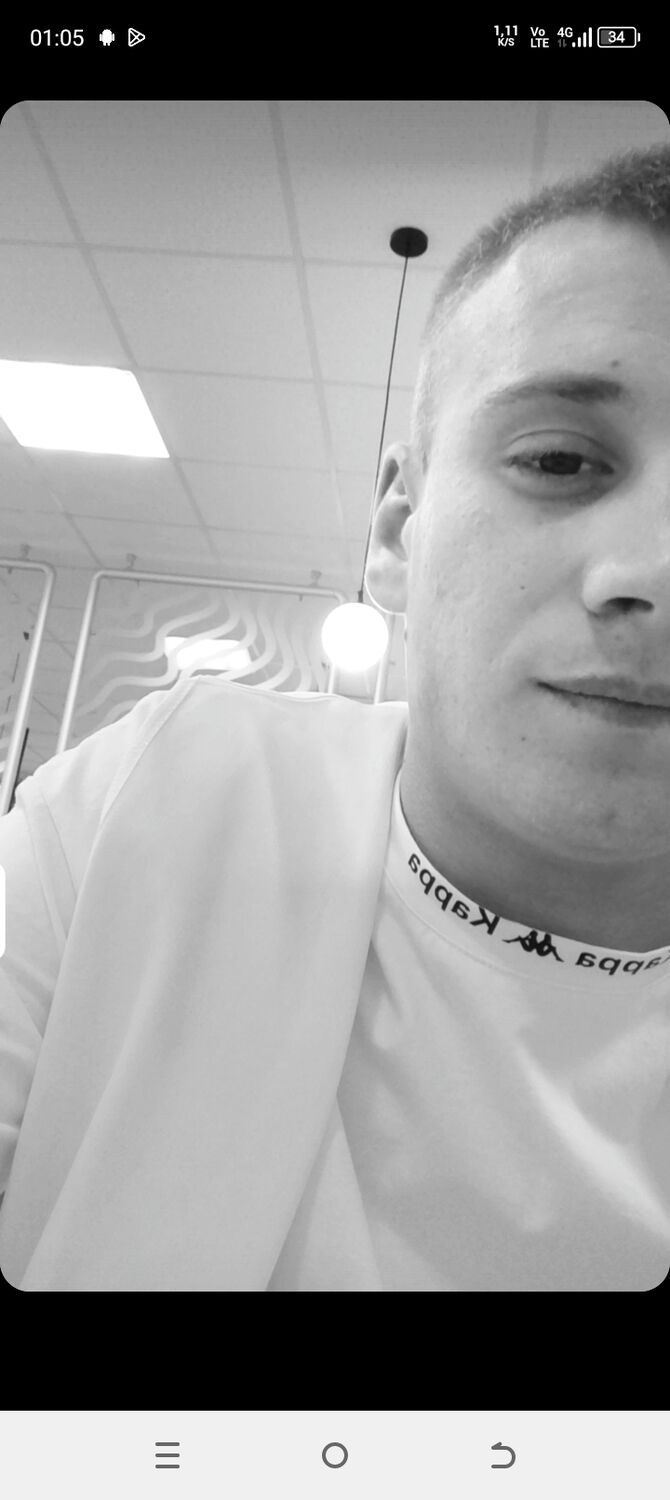  ,   Vladislav, 21 ,   ,   