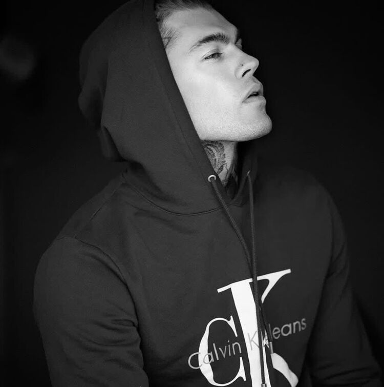  ,   Vlad, 27 ,   ,   