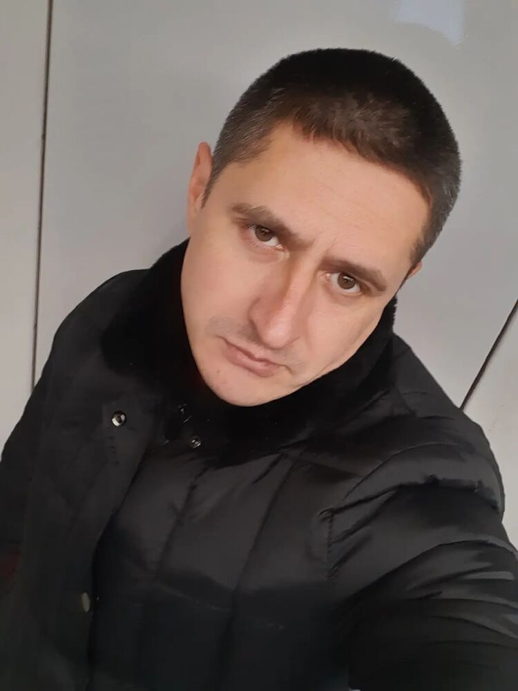  49493547  , 37 ,    