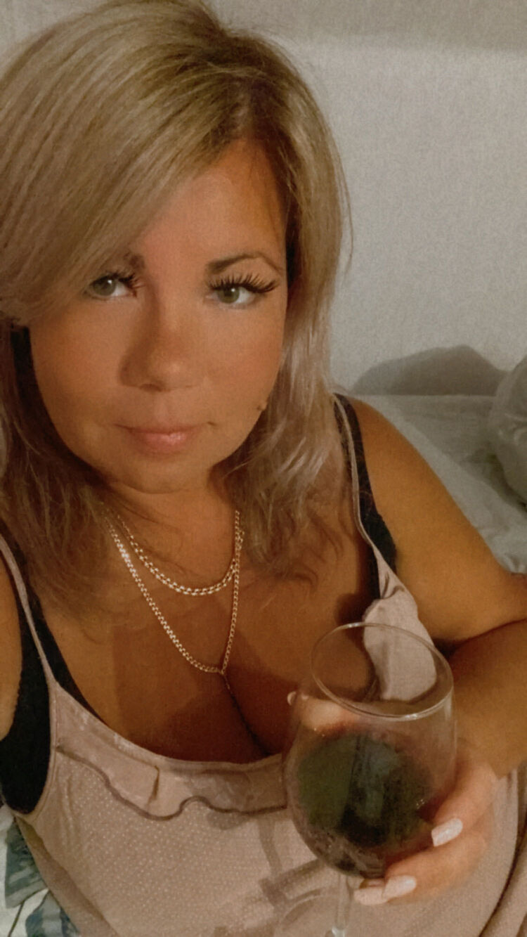  -,   , 42 ,     , c 