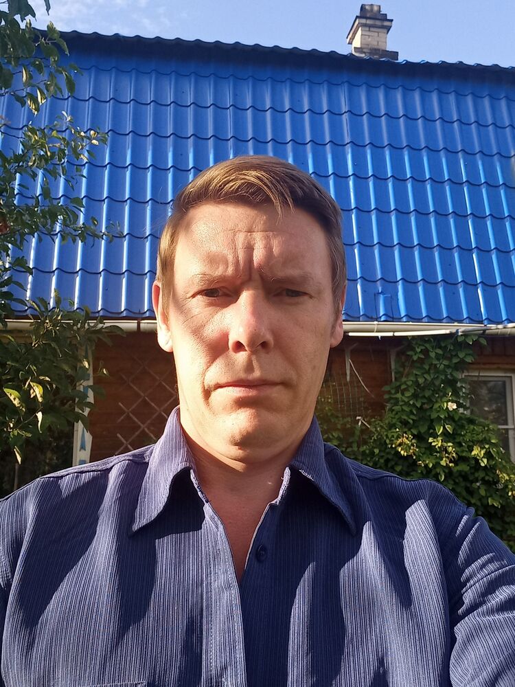  53413237  Pavel, 41 ,    -