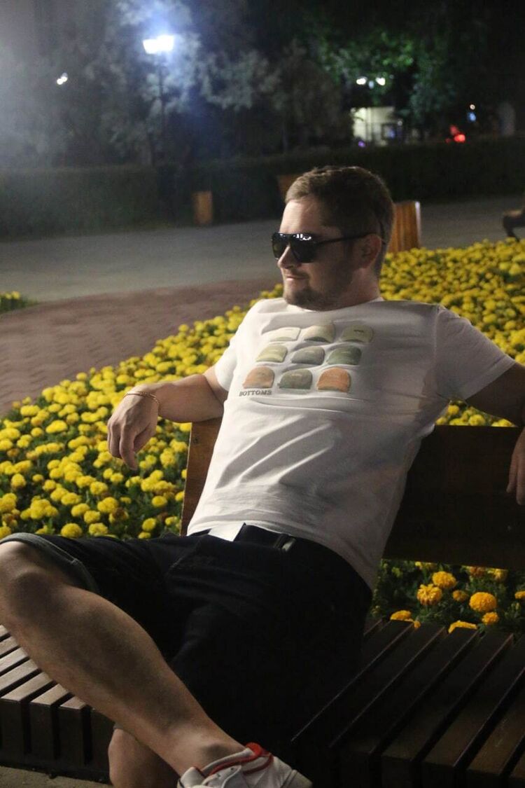  ,   Alex, 36 ,   ,   