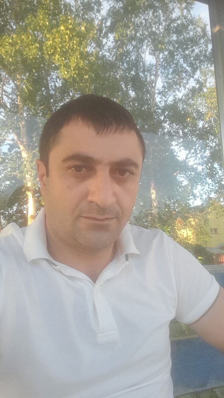  53037437  , 37 ,    -