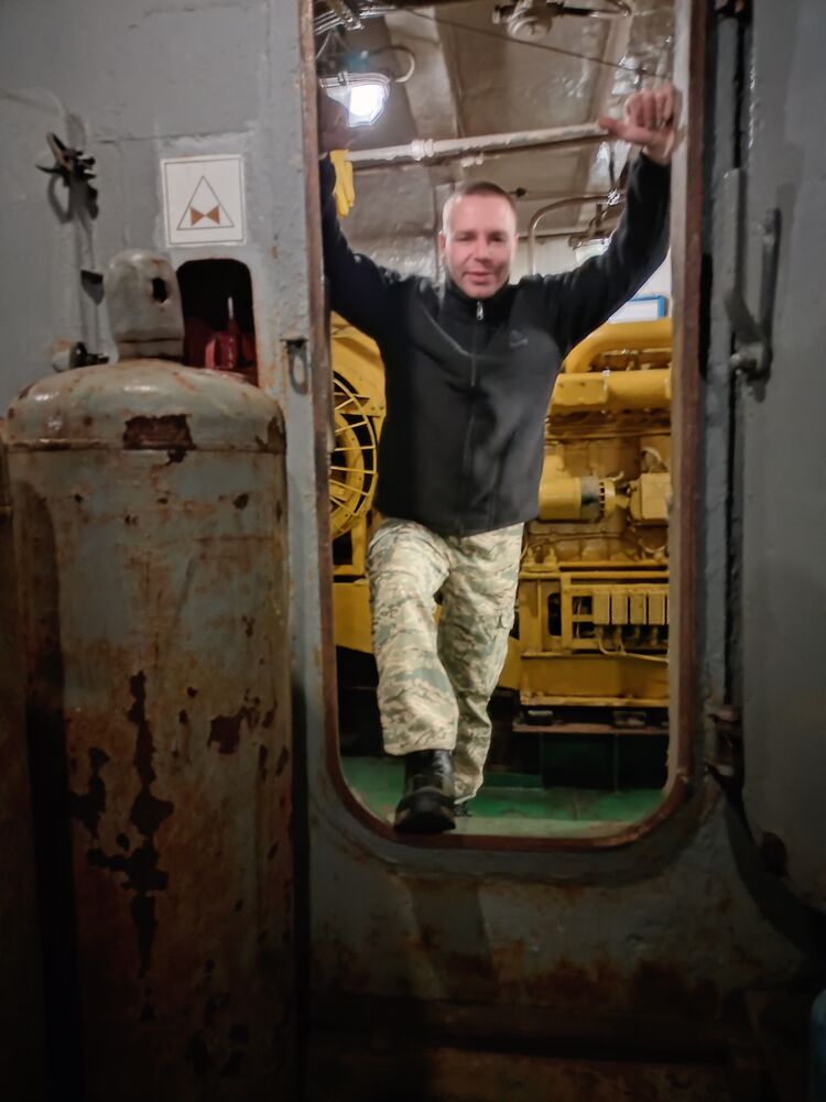 ���������� �������, ���� ������� �����, 33 ����, ������������ ��� ����� � ���������, c�������� ���������