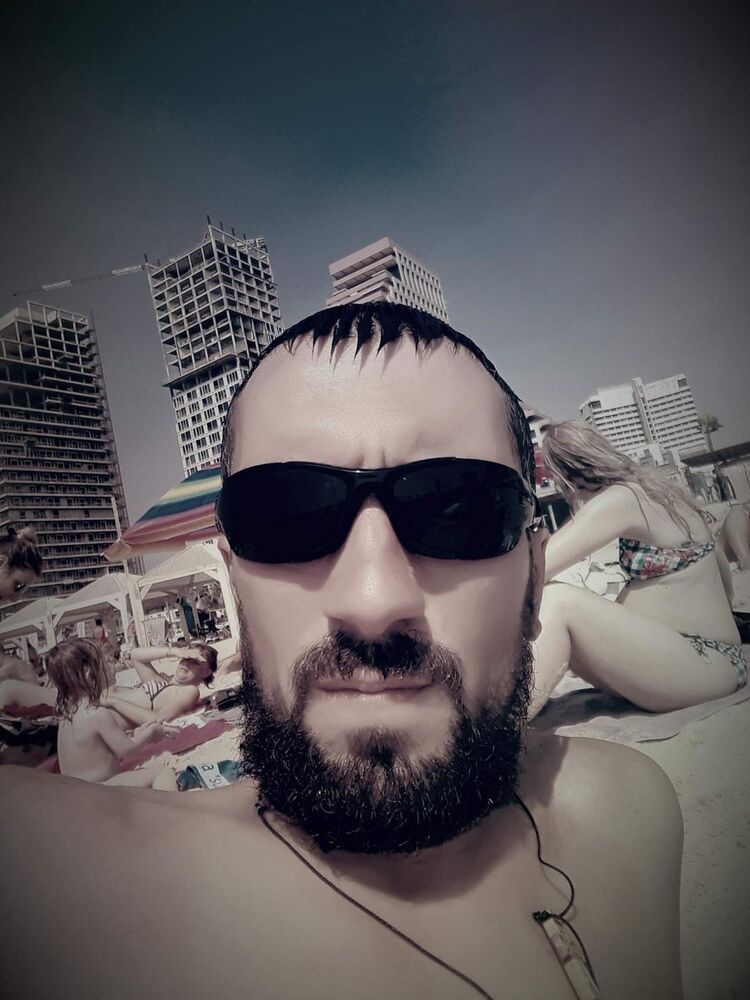 10589647  , 34 ,    Azor