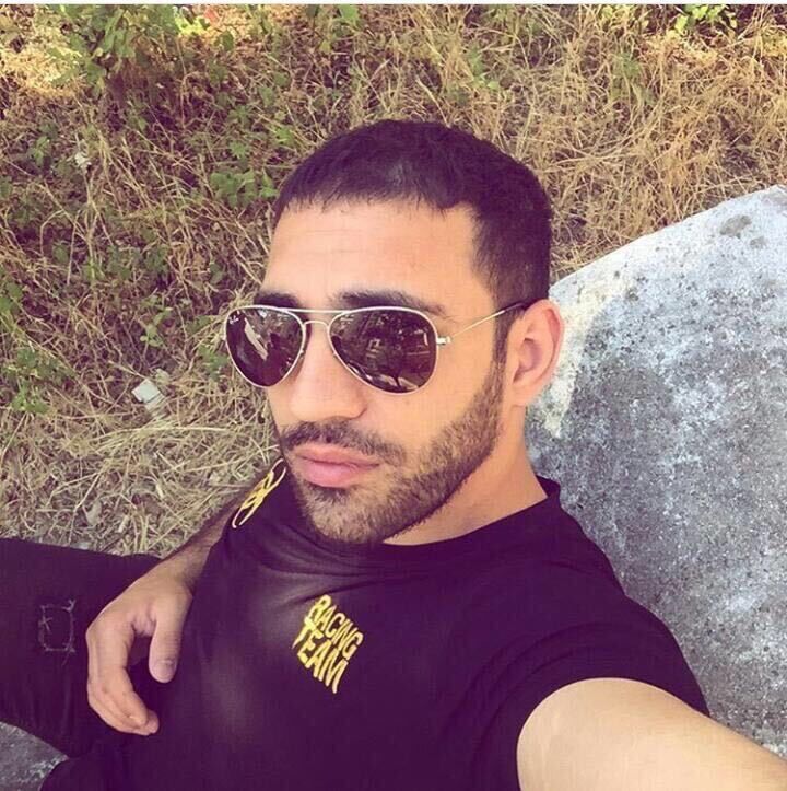  52398357  Josep, 34 ,    