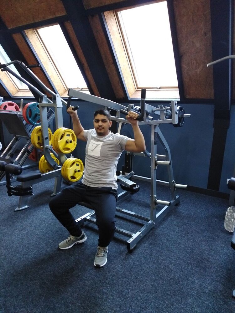 ,   Omid, 27 ,   ,   , c 