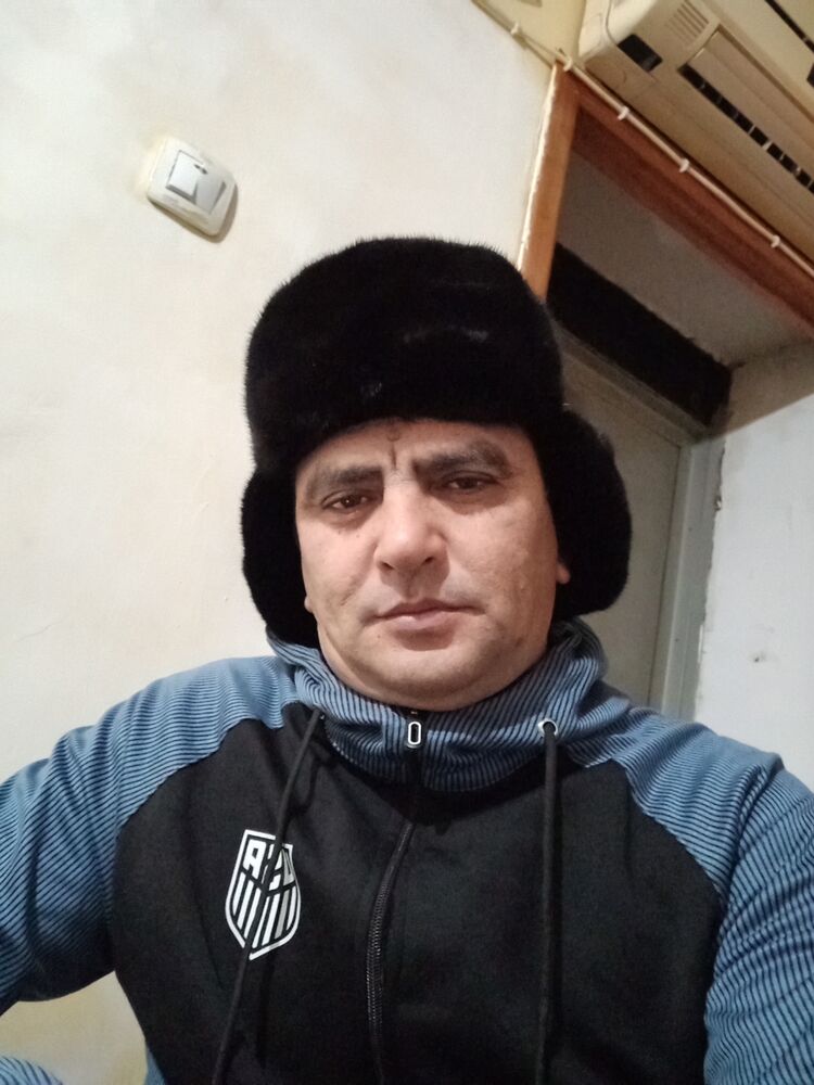  34724717  Ismat, 46 ,    