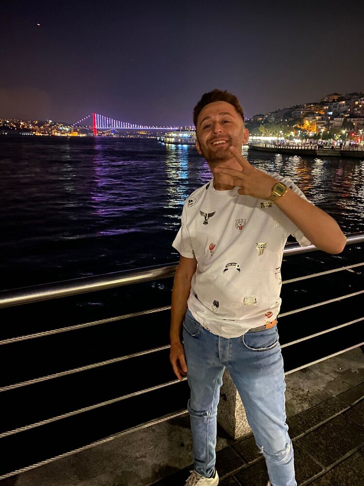  34141767  Ugur, 33 ,    