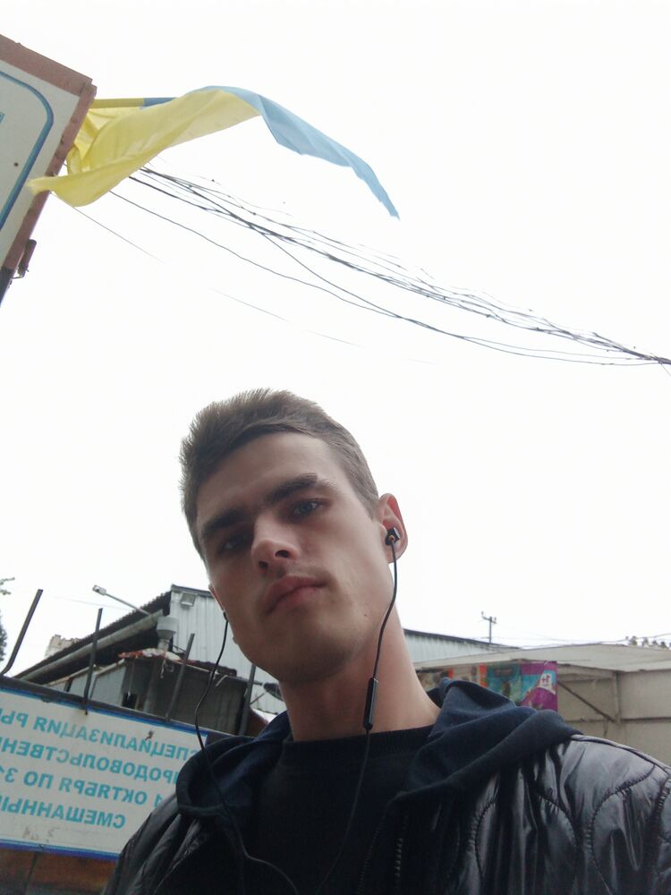  39702647  , 28 ,    