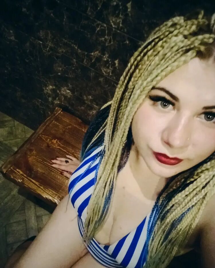  48224147  Alla, 25 ,    