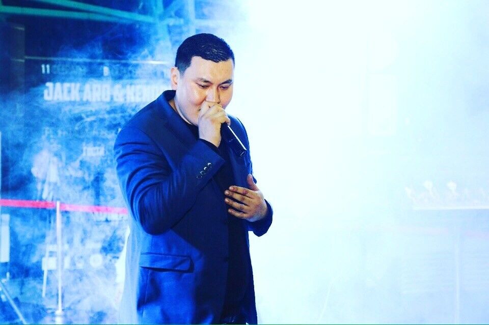  18366557  Azamat, 35 ,    