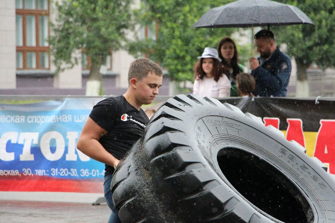  26638577  Alexander, 22 ,    