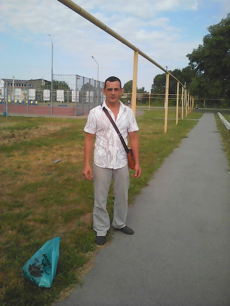  9955327  Andrey, 45 ,    