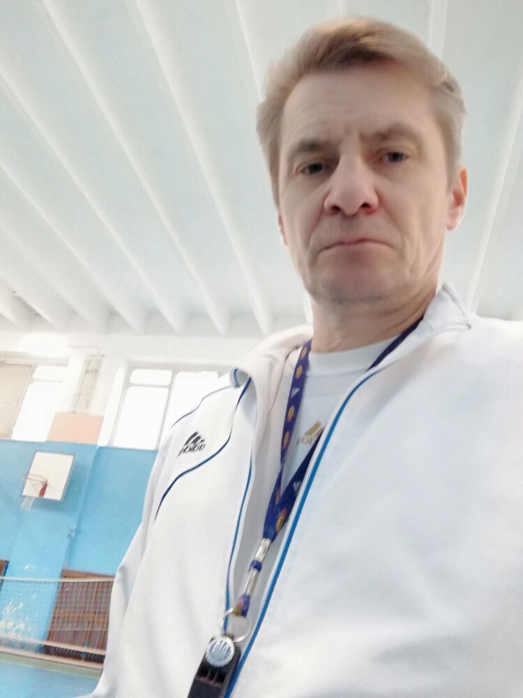  28356897  Vladis, 57 ,    