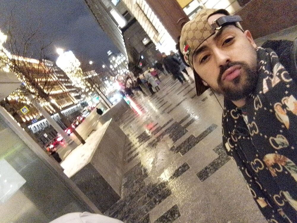  41024837  Walid, 31 ,    Algiers