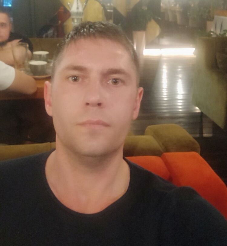  48684147  , 37 ,    