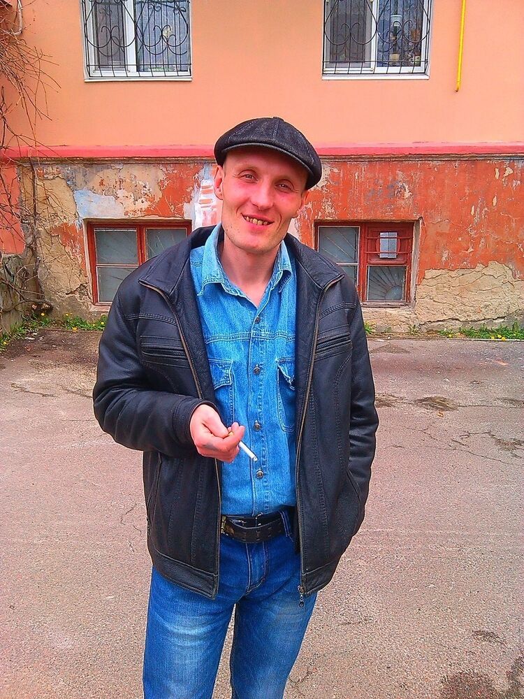  10203687  Anonim, 45 ,    