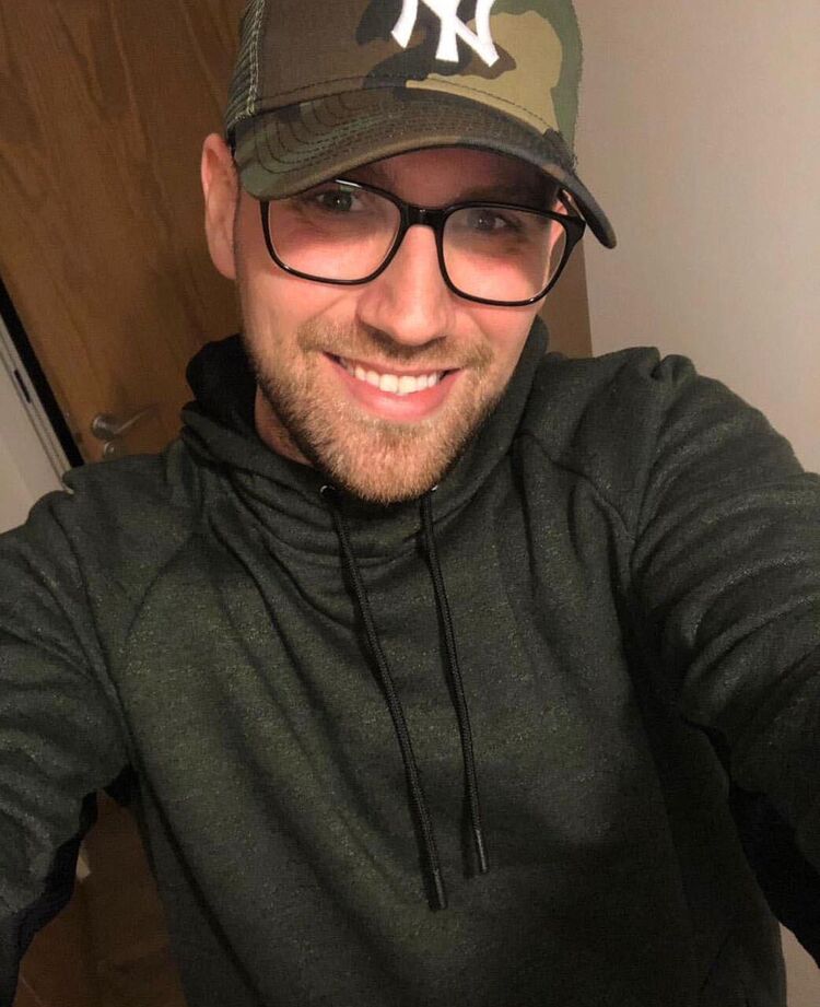  54292347  Micheal, 44 ,    