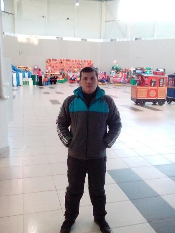  ,   Avazbek, 40 ,   ,   , c 