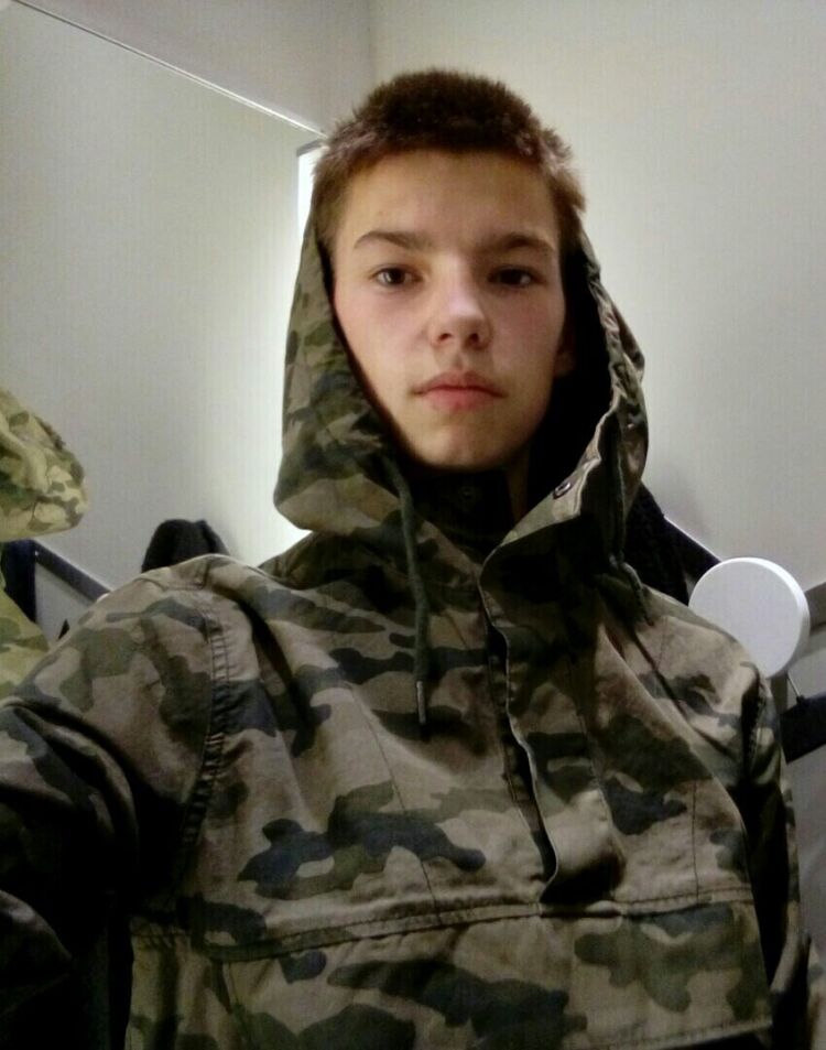  21012657  , 23 ,    