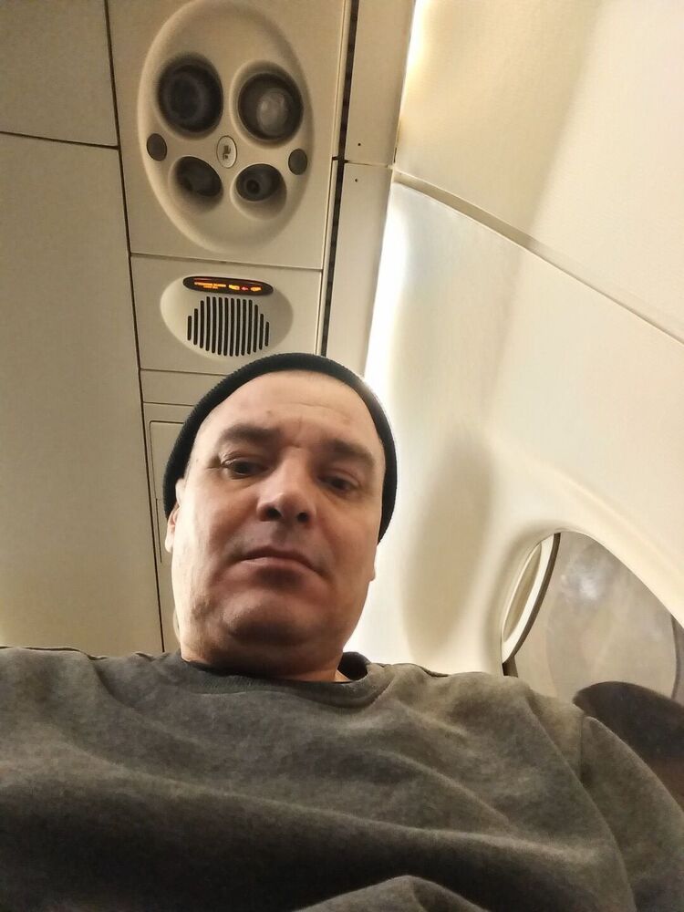  54692127  Ramil, 44 ,    