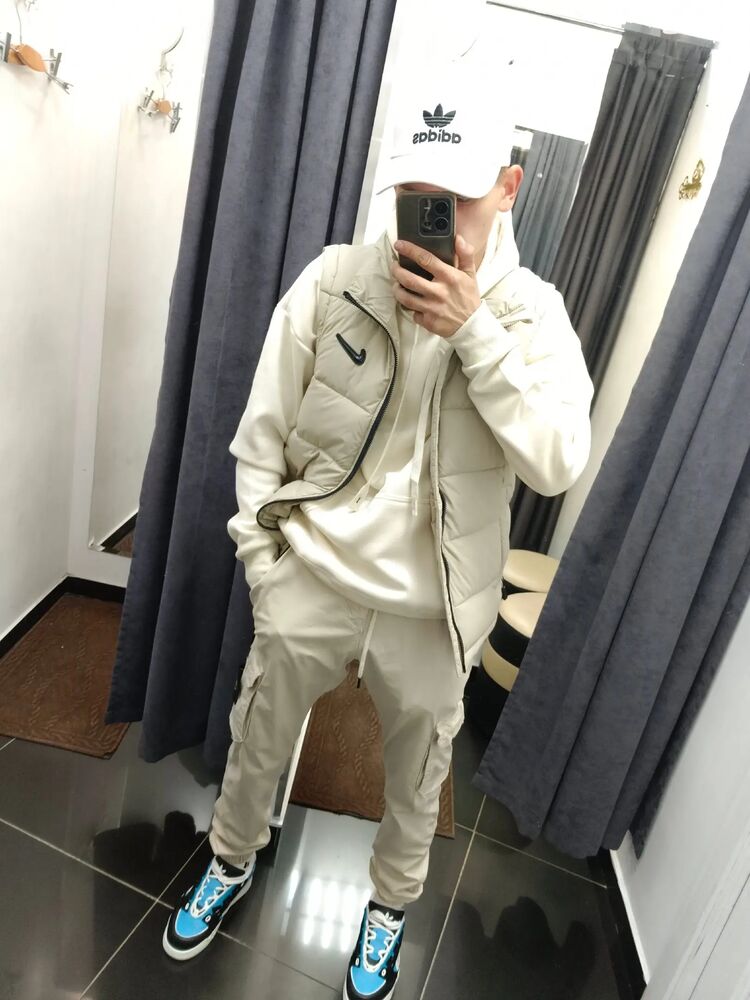  43418267  , 19 ,    