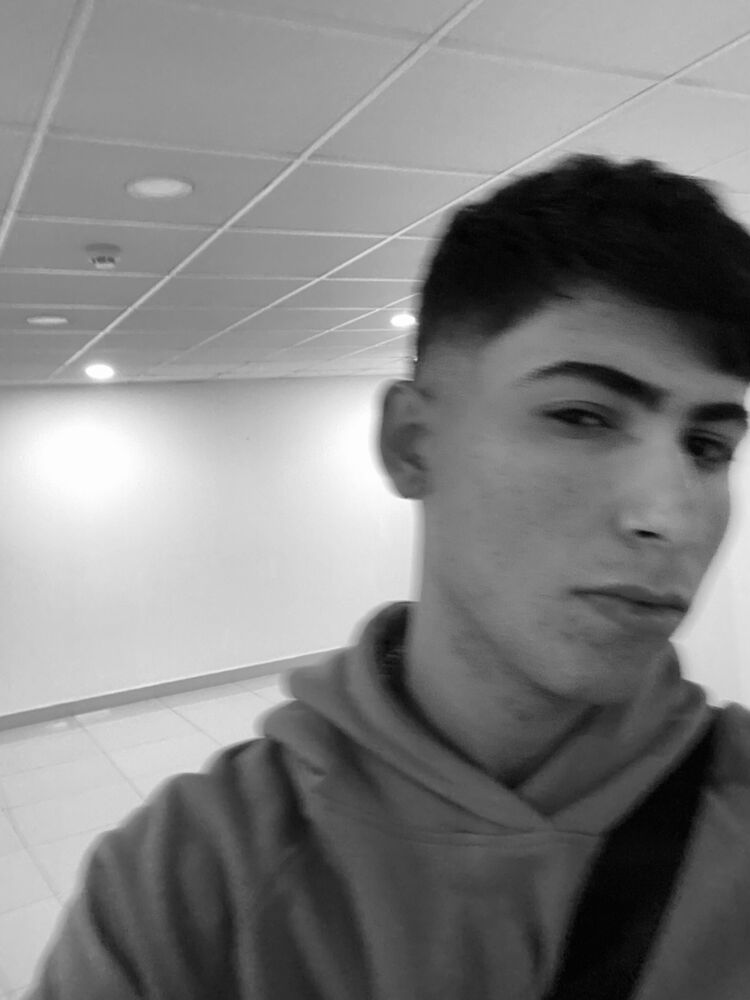  ,   Ruslan, 21 ,   ,   