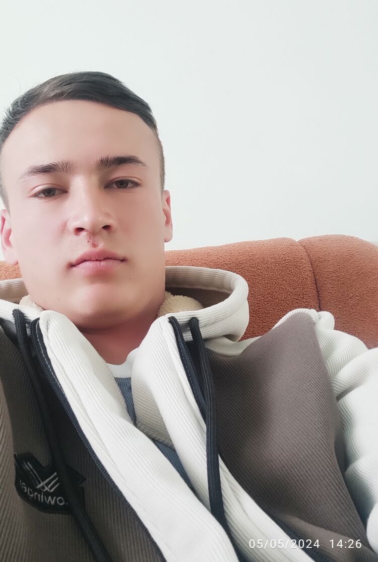  ,   BOBUR, 24 ,     