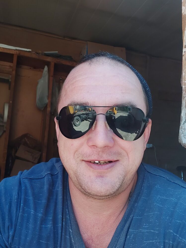  28248717  , 39 ,    
