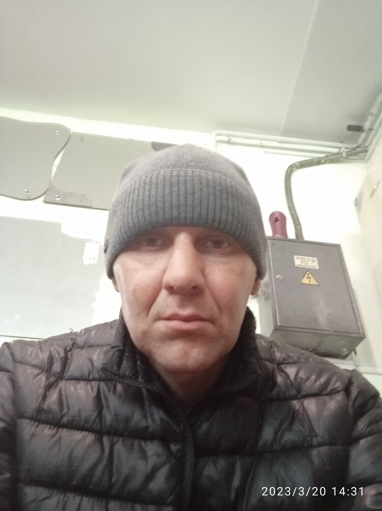  33296017  Alexander, 38 ,    
