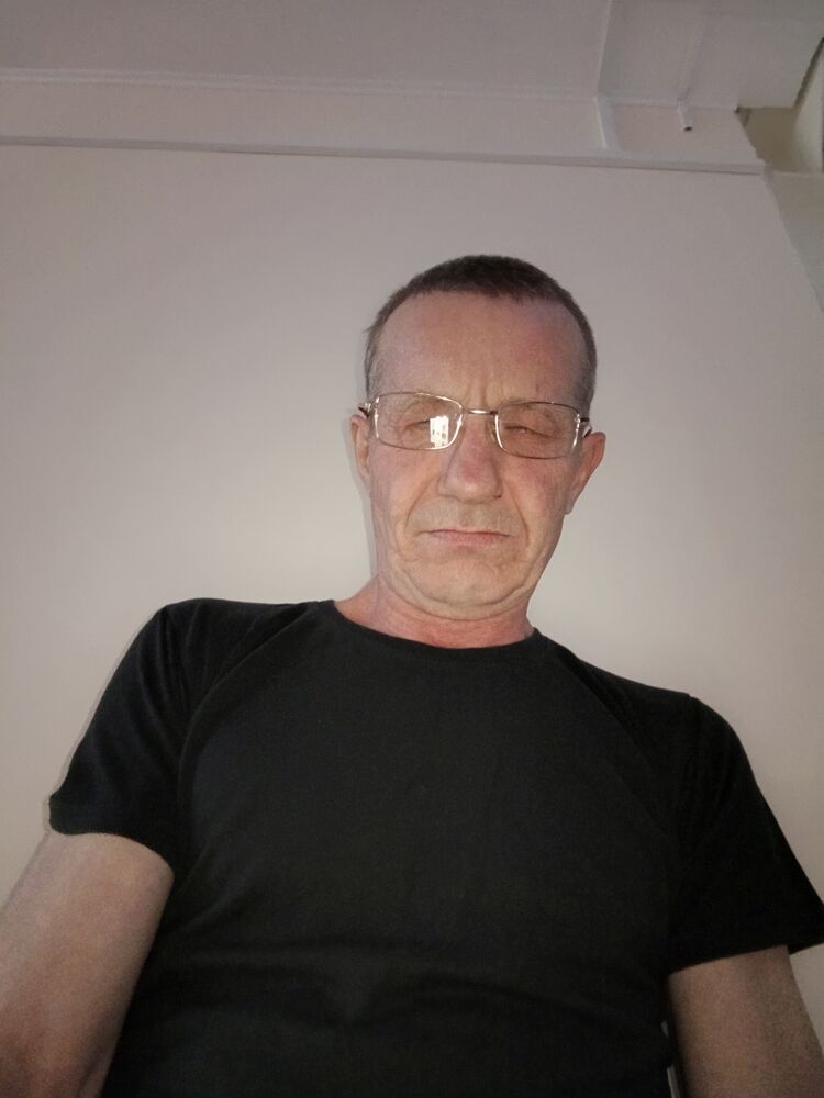  46518847  , 54 ,    