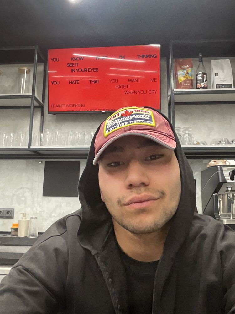  ,   Travis Scott, 25 ,   ,   