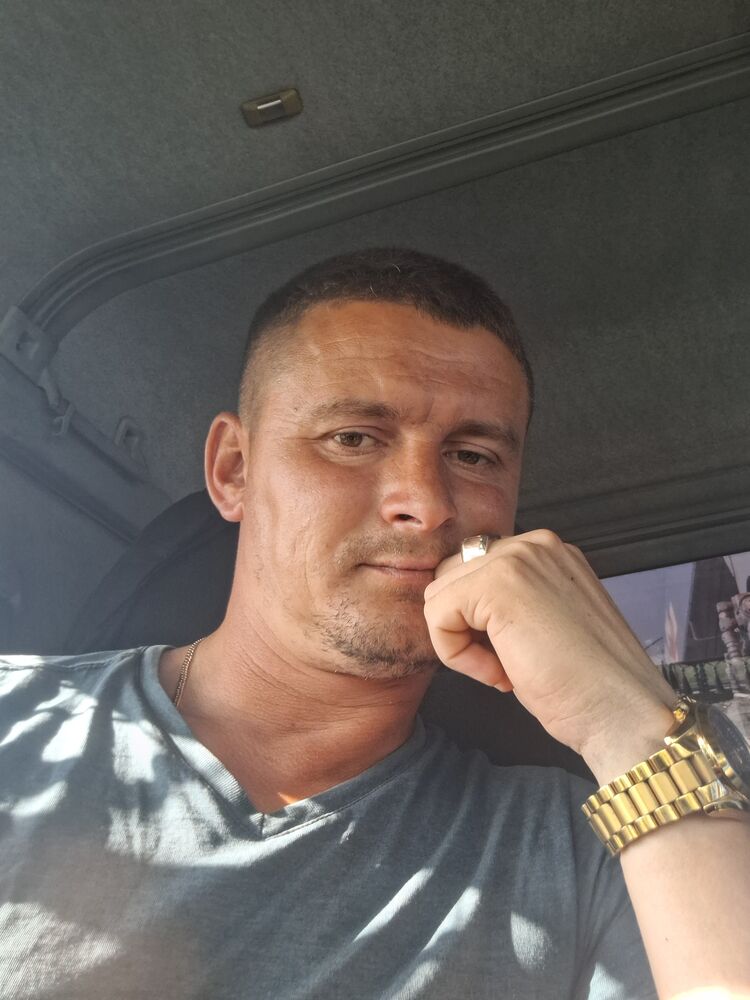  53169127  , 35 ,    