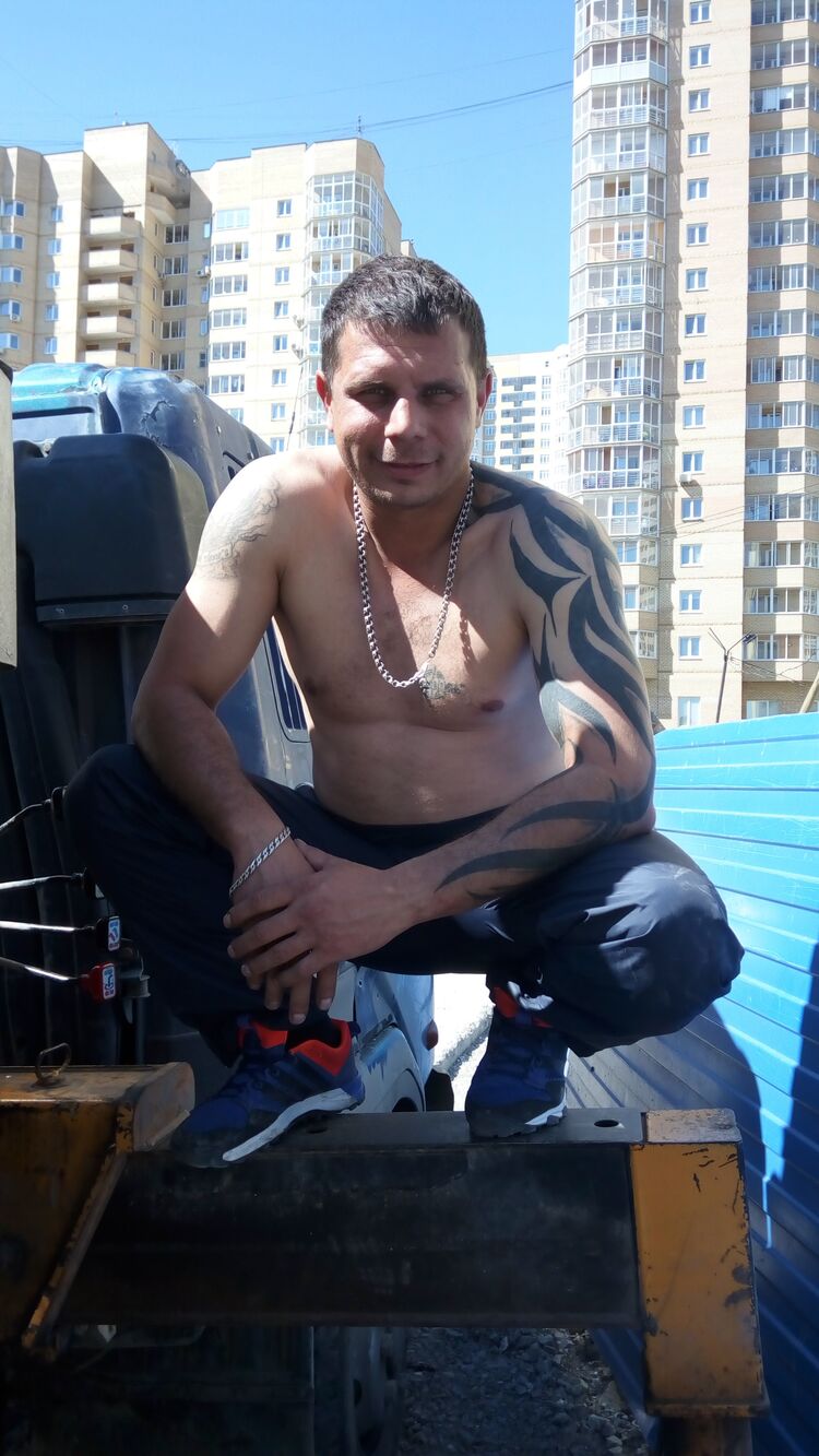  30704987  Maksimus, 35 ,    