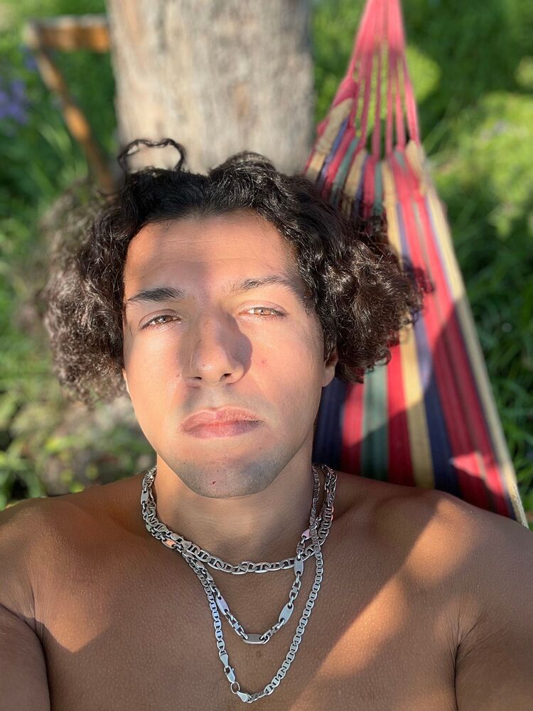  53241987  Dr, 26 ,    -