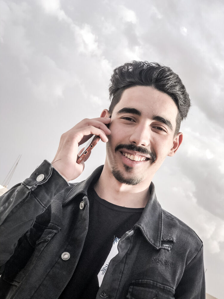  ,   Jhon, 24 ,   ,   , c 