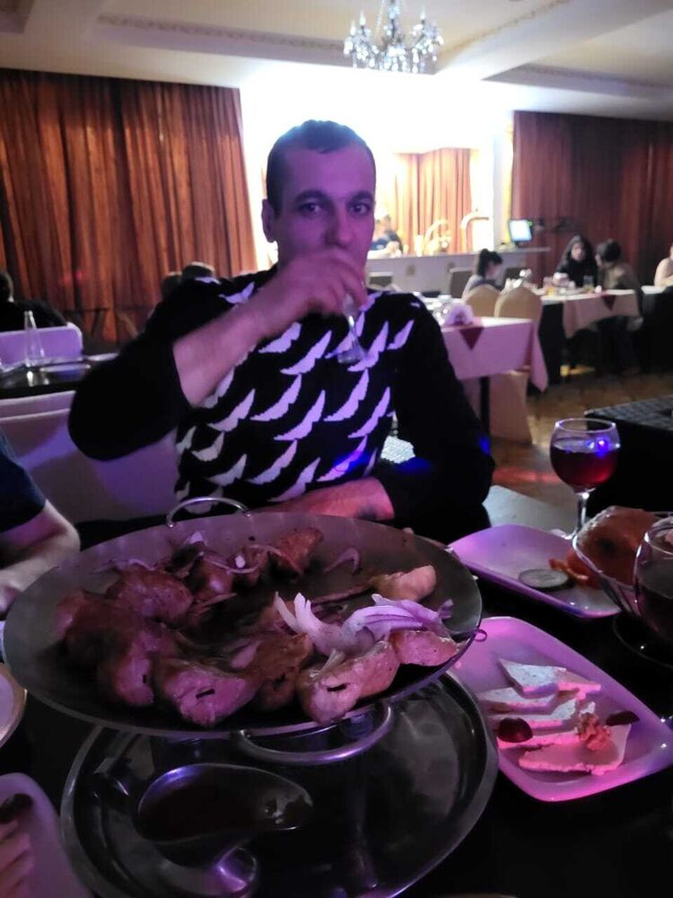  29063717  Cako, 38 ,    