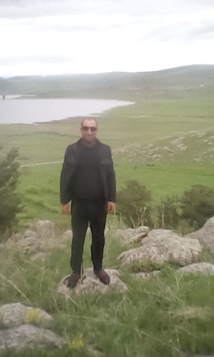  18549297  RAZ, 39 ,    
