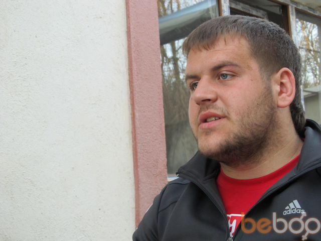  1181237  Viktoras, 33 ,    