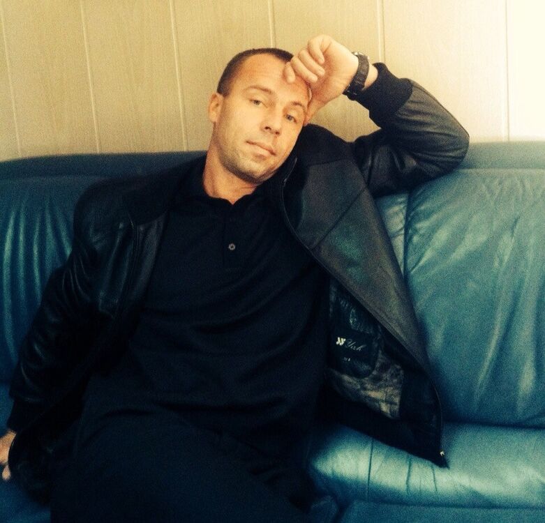  27737587  , 42 ,    -