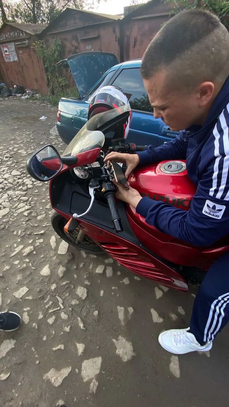  46330367  , 28 ,     
