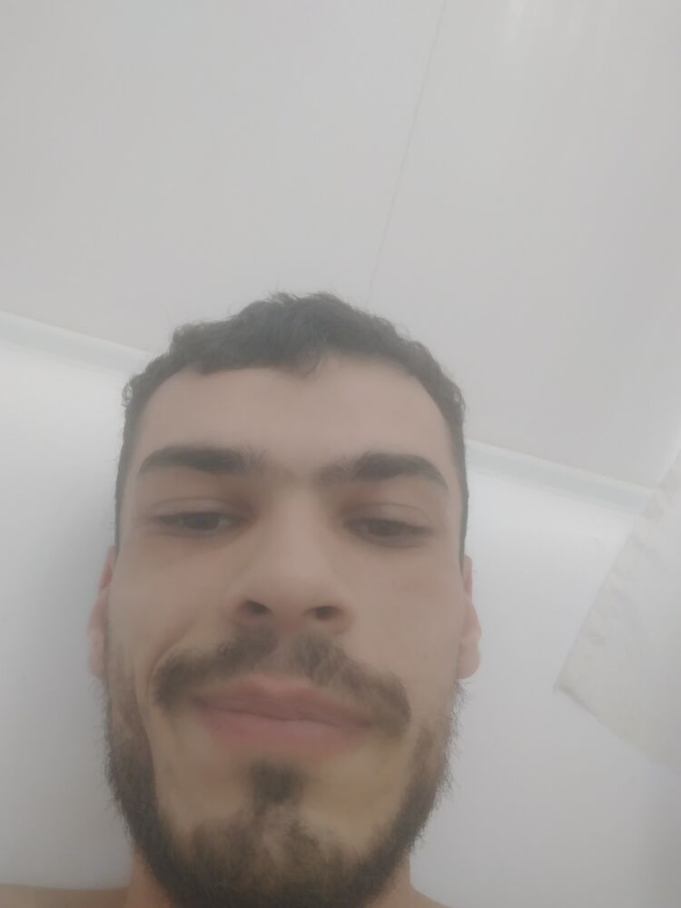 47560947  Robert, 28 ,    