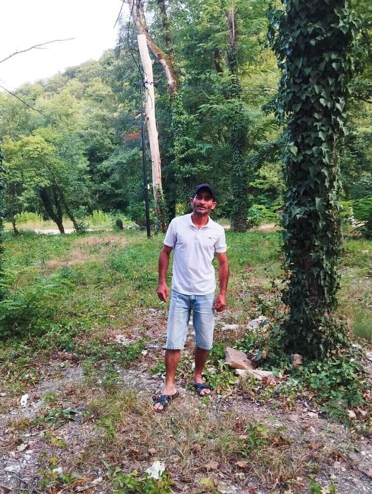  47101247  Elnur, 40 ,    