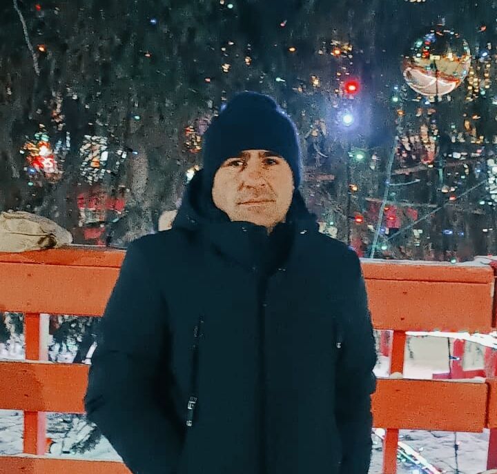  31605487  Ali, 47 ,    